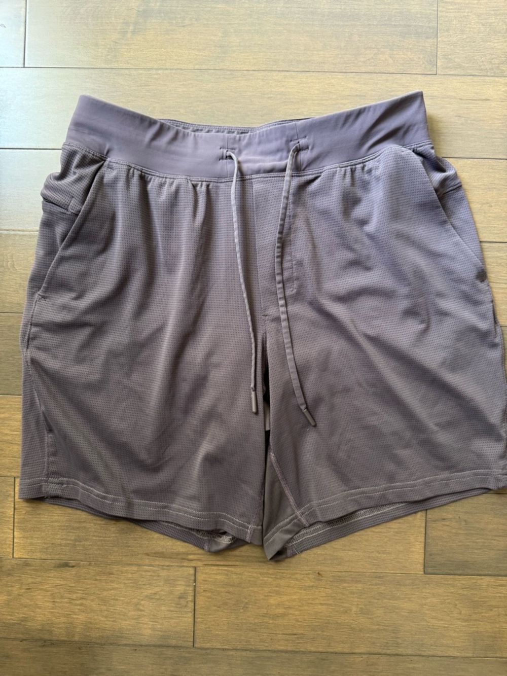 Lululemon T.H.E. Short Mesh, Lined Short in Graphite Purple Size Medium 7”